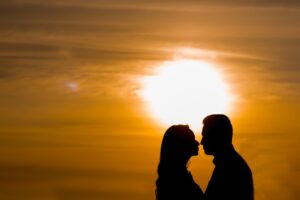 マッチングアプリで彼氏と結婚までの期間はどのくらい？