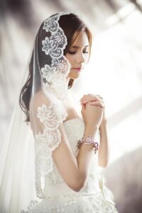 結婚前提のアプリには無料と有料でどんな違いがあるの？